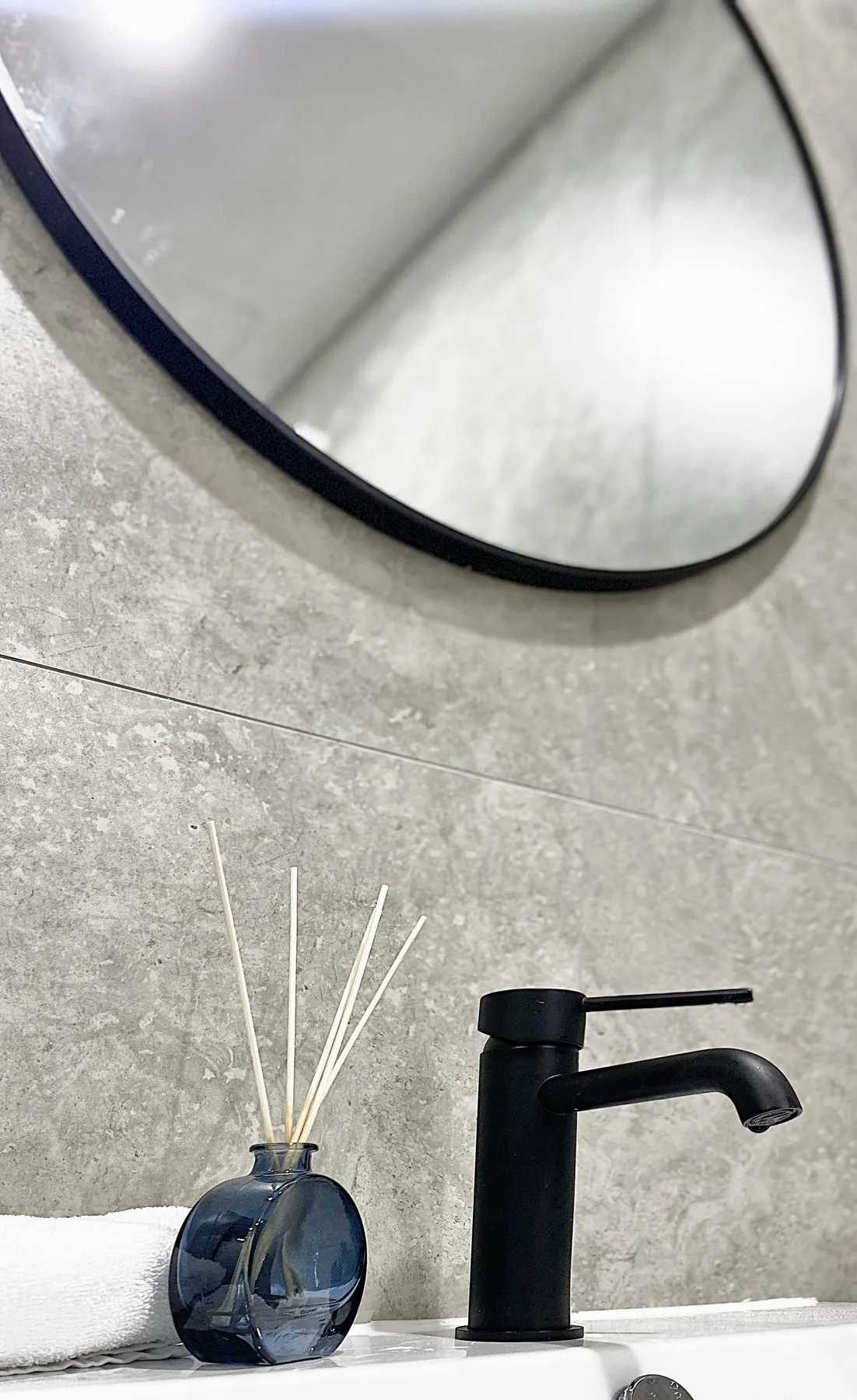B Conder — modern furnished two-bedroom apartment additional property photo 24