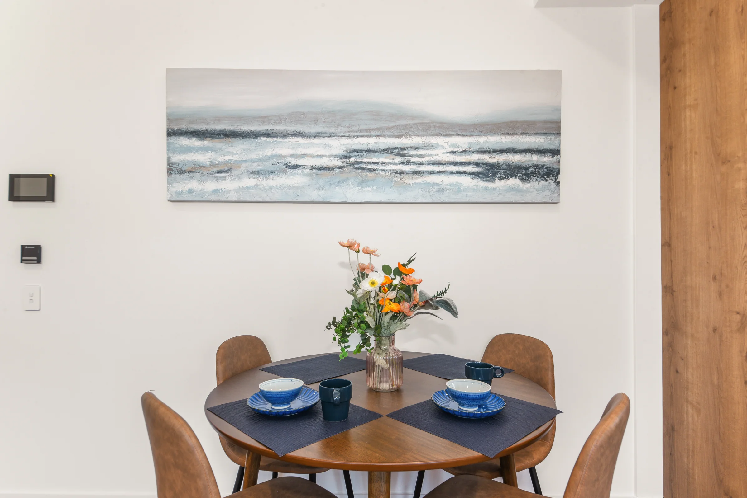 Fully furnished two-bedroom apartment on Conder Street interior 5