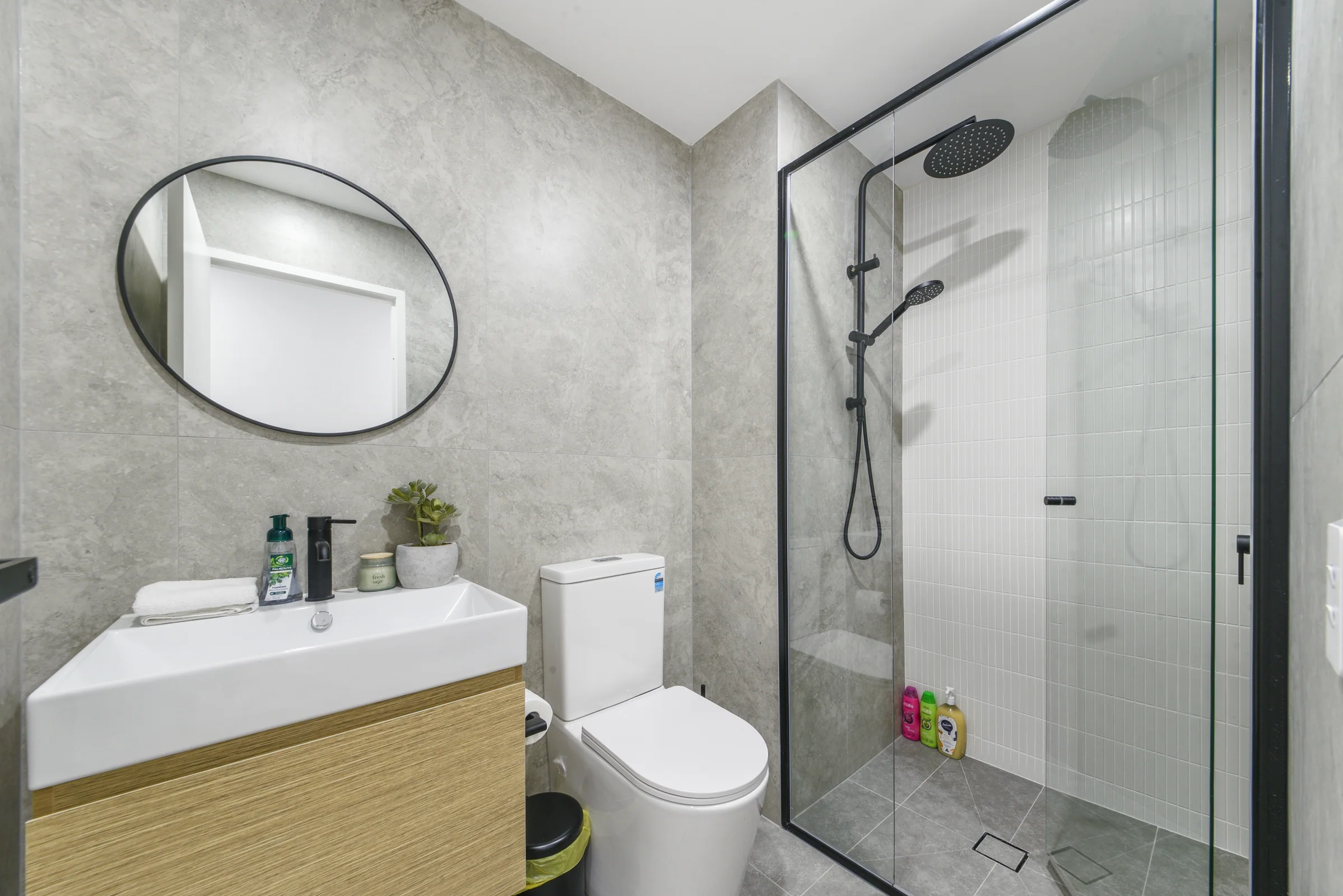 Fully furnished two-bedroom apartment on Conder Street additional property photo 15
