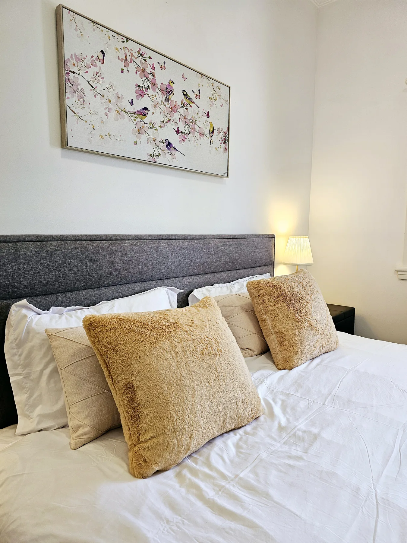 Comfortable fully furnished three-bedroom home in Burwood additional property photo 9